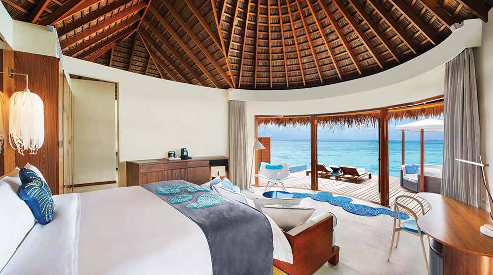  Lap up the view from your bed in the Fabulous Lagoon Oasis villa